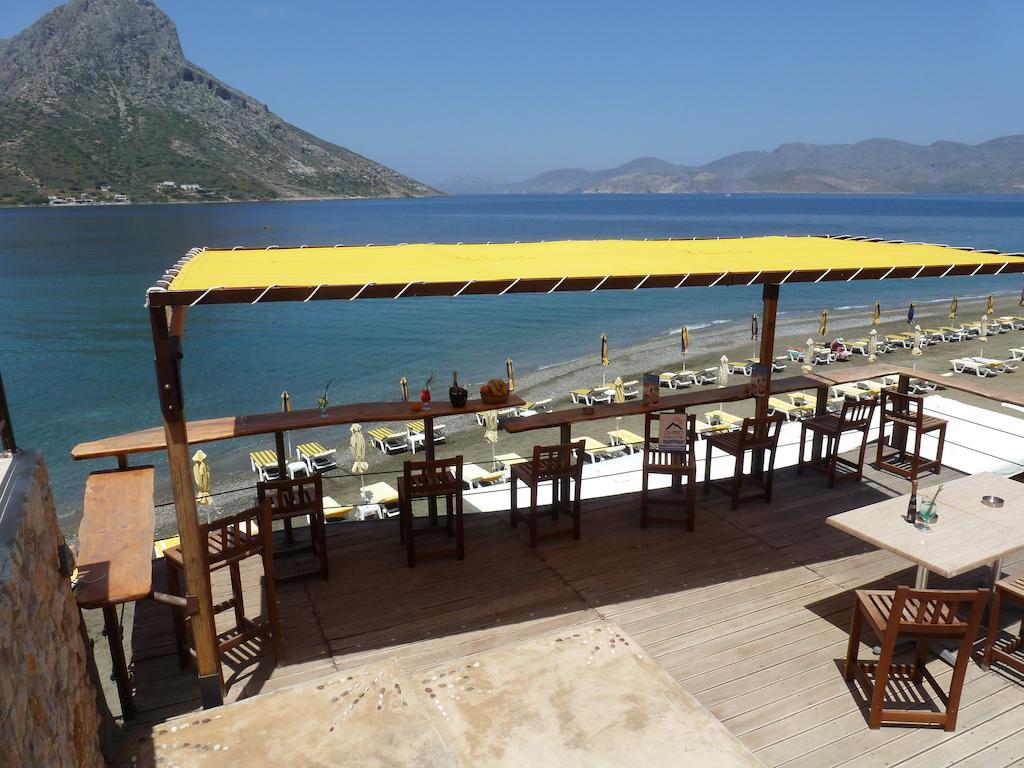 Plaza Hotel Masouri Exterior photo